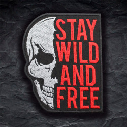 Parche de manga de velcro / termoadhesivo bordado con calavera Stay Wild and Free